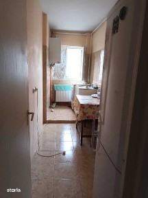 Vand Garsoniera Mioveni Central Mobilata si Utilata