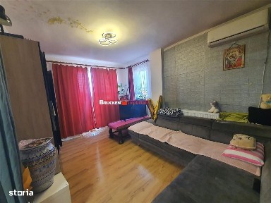 Apartament cu 3 camere de vanzare