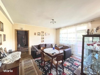 Apartament de 4 camere,zona Complex Bulevard