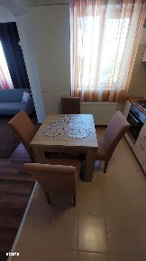 Apartament 3 camere, etaj 1, parcare, zona Florilor