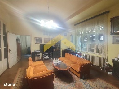 Casa 5 camere de vanzare centrul Aradului