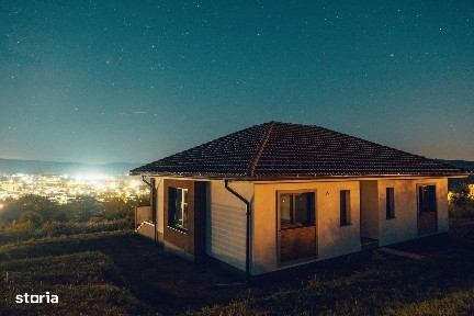 Casă de familie cu o panoramă deosebită în Odorheiu Secuiesc, jud. HR