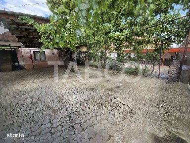 Casa individuala de vanzare teren 457 mp garaj Trei Stejari Sibiu