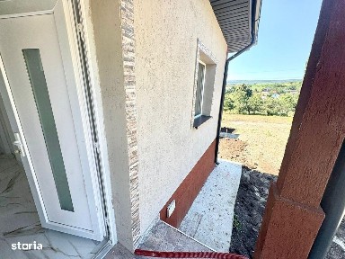 Casa Tomesti judetul Iasi 4 camere/2 bai CANALIZARE!