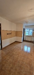 Apartament Lupeni 2 camere, decomandat, parter