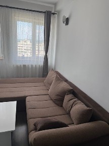 Vand ap decomandat Pitesti, str Victoriei, mobilat, utilat 9/9