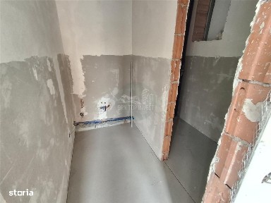 Spatiu comercial 200mp parcare zona Garii