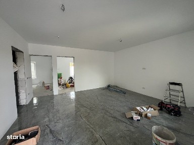 SUPEROFERTA! Casa la sol 3 camere, posibilitate mansardare, Valu lui T