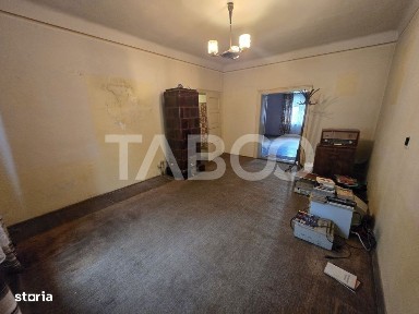Casa de vanzare cu 3 camere 83mp zona Piata Cluj Sibiu