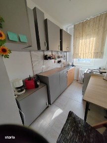 Vand apartament cu 2 camere