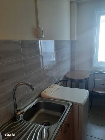 Inchiriez apartament 3camere
