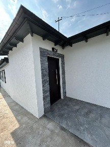 De vanzare casa in Roman, suprafata teren de 360mp, pret 83000 euro