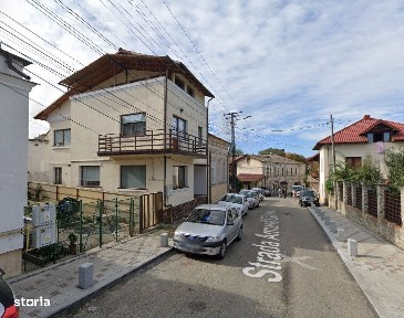 Casă de închiriat în Curtea de Argeș.