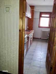 Apartament 3 camere decomandat Pascani ultracentral