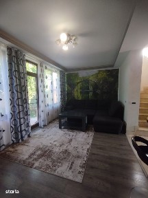 Casa de vanzare moderna cu mansarda, foisor si teren generos