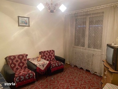 Vand Apartament cu 2 camere semidecomandate