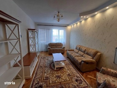 Vanzare apartament 3 camere