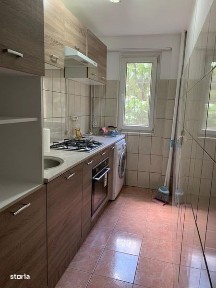 Apartament de vanzare - Raul Doamnei
