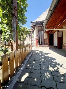 Casa de vanzare cu 1819 mp teren in Ciugud