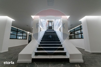 Spațiu comercial ULTRACENTRAL - parter 850 mp de închiriat