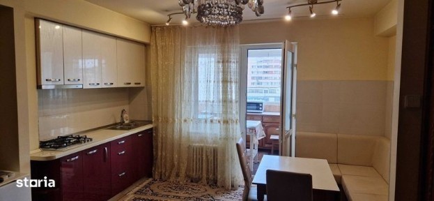 Inchiriez apartament 3 camere Centru Civic Oradea