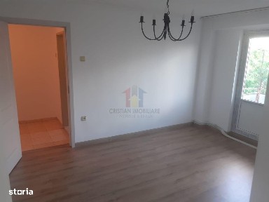 Apartament 2 camere,zona Viziru 3, etaj 5