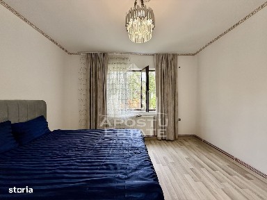 Casa individuala pe 2 fronturi stradale, renovata complet, zona Plopi