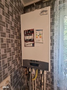 Garsoniera 40mp renovata si mobilata et1 langa Galic