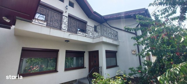 Industriilor-cartier 23August,P+1 si anexe, teren 389 mp,comision 0%.