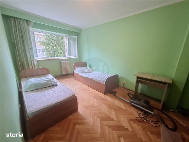 Apartament 4 camere decomandat 2 balcoane pivnita zona Rahovei