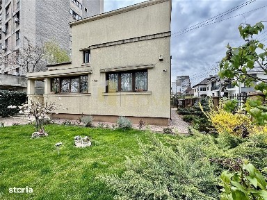 Vanzare vila D+P+1E, Bulevardul Castanilor, Ploiesti