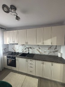 Vând apartament decomandat