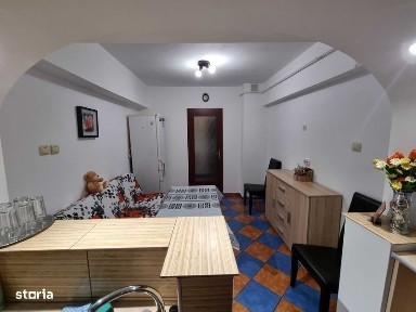 Inchiriez Apartament 2 camere !