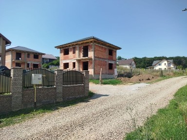 Vând casă la cheie în cartier Burdujeni, Suceava