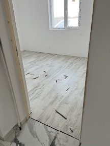 schimb casa 150 metri utili cartier nou cu casa la. munte utilitati