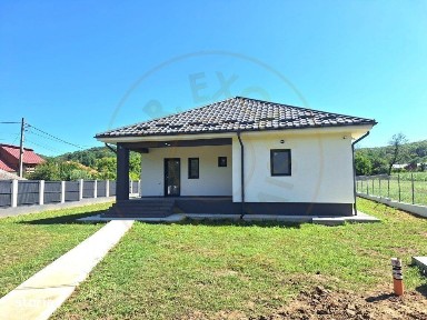 Casa de vanzare in Draganu, jud. Arges - priveliste de poveste