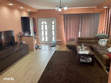 Casa S+P+M,Zona Closca