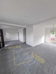 Vand 1/2 duplex, str. S. Barnutiu. cartier nou