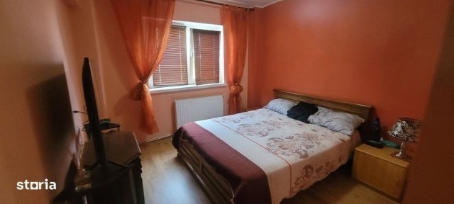 Apartament 3 camere Onesti,zona de sus (langa ANL).