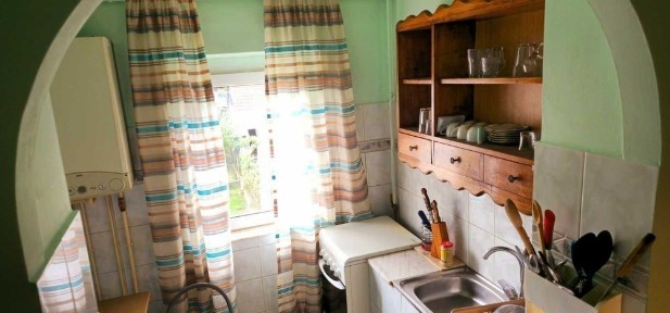 Garsonieră de vânzare în Geoagiu Băi, la 100 m de centrul stațiunii