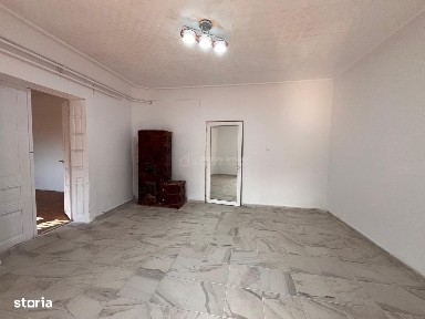Lugoj, Casa, Teren 851 Mp., Zona Pietei, SemiCentral
