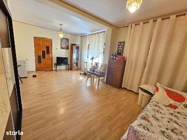 De vanzare casa in Roman, suprafata Teren 300 mp