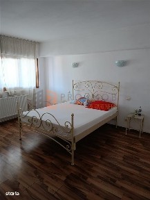 Apartament 4 camere confort 1 decomandat zona ultracentrala