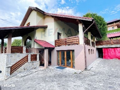 Casa /Vila de vanzare in Durau