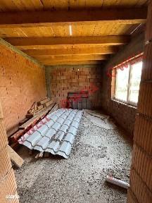 Casă familială de vânzare în Vâlcele