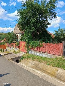 Casă cu teren 1.647 mp de vânzare - Hașag, Sibiu