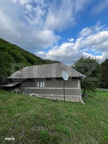 Casa 100 mp utili 4 camere 1,6 ha teren aproape de Trans Apuseana