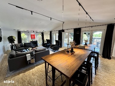 10.300 mp de teren, pădure proprie și o casă generoasă de 540 mp.