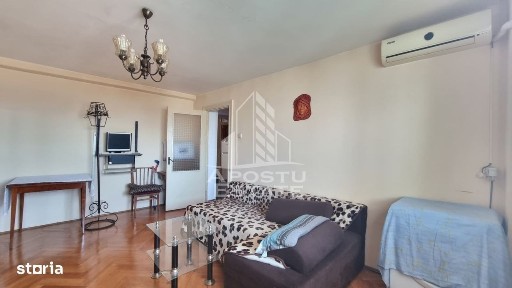 Apartament decomandat cu 3 camere, vedere pamoramica, zona Dacia