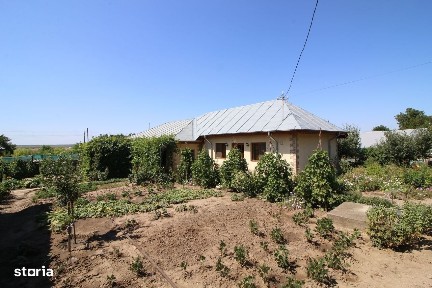 Vand casa renovata sat.Vasile Alecsandri - 65.000euro